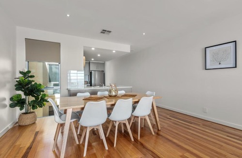 Aldinga Beach Apartment | Sea Star - Aldinga Beach - C21 SouthCoast Holidays