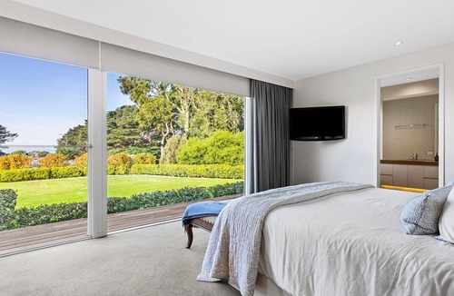 Flinders House | Sea View is the perfect Flinders family getaway