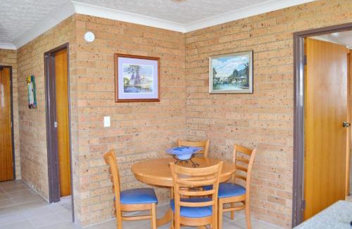 South West Rocks Apartment | Seacrest Unit 1 - Bring your own linen.