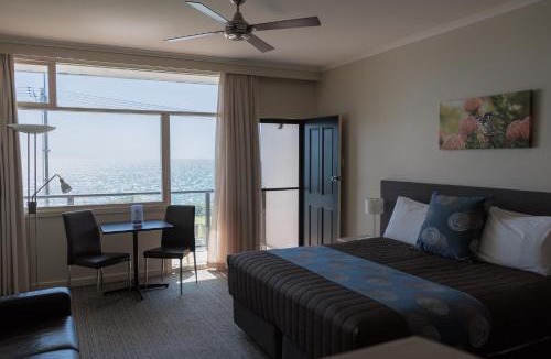 Penneshaw Resort | Seafront Hotel Kangaroo Island