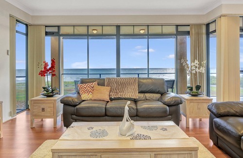 Sellicks Beach House | Seaglass ~ Sellicks Beach - Executive Esplanade Home with Stunning Panoramic Sellicks Sea Hills Views
