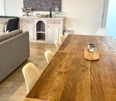 Emu Bay House | Seas The Day