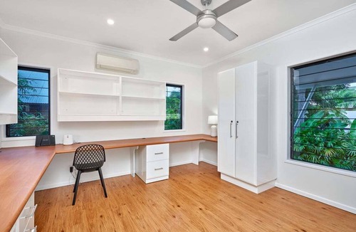 Clifton Beach House | Seascape - Absolute Beachfront, Luxury Holiday house in Clifton Beach