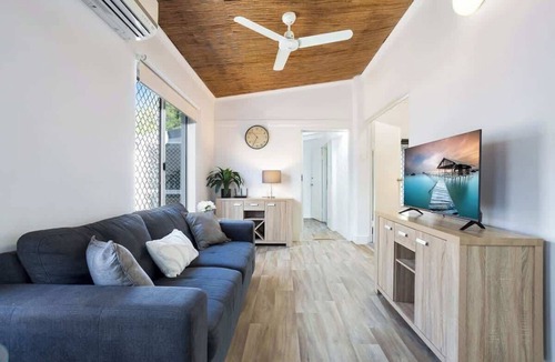 Machans Beach House | Seaside Serenity—Family Escape with Private Spa