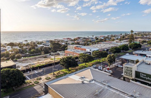Frankston Apartment | Seaside Studio Apartment in Frankston, Melbourne