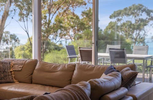 Lorne House | Seasoon
