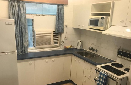 Cooee Bay Hotel | Seaspray Waterfront Holiday Units