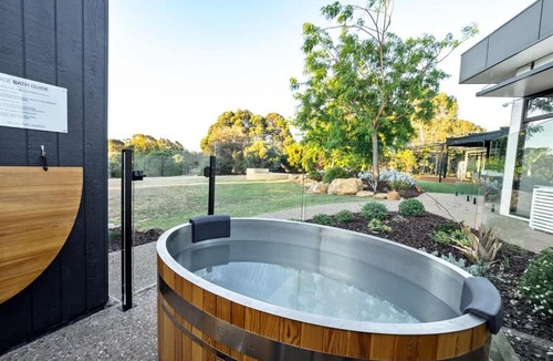Yallingup House | Seaview Yallingup - Nature & Spa Sanctuary
