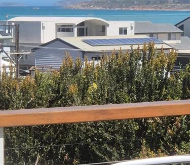 Middleton House | SeaWatch-Sea Views