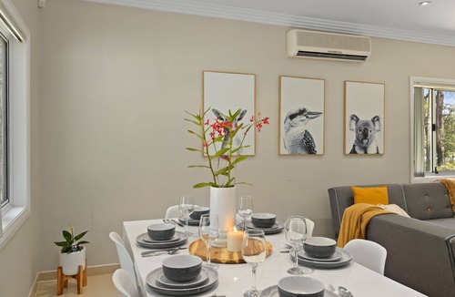 St. Georges Basin House | Secluded Cottage Surrounded by Eucalyptus Trees and Native Wildlife