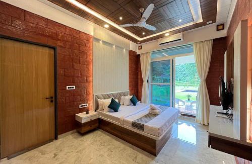 Roha Villa | Selborne Heaven 5 BHK Villa