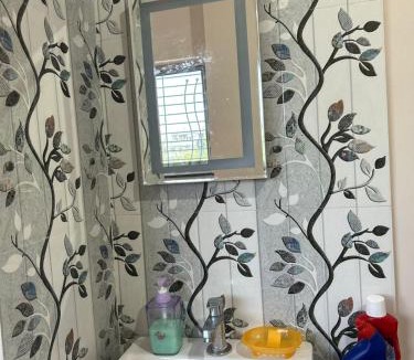 Nagpur Apartment | Self Check In 1BHK Home fully Equipped Kitchen