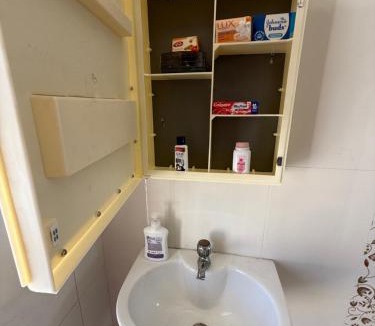 Central Chennai Apartment | Sels Home 2 single bed, attached bathroom, lift, third floor, CAR park, entire terrace