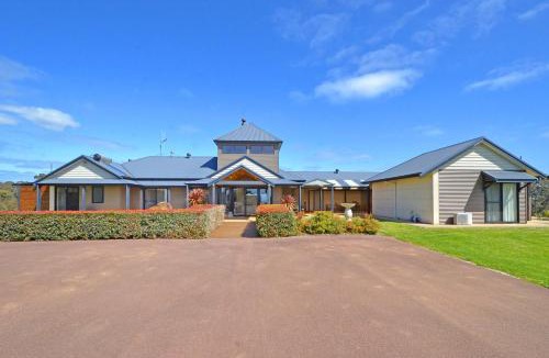 Kordabup Bed & Breakfast | Sensational Heights Bed & Breakfast