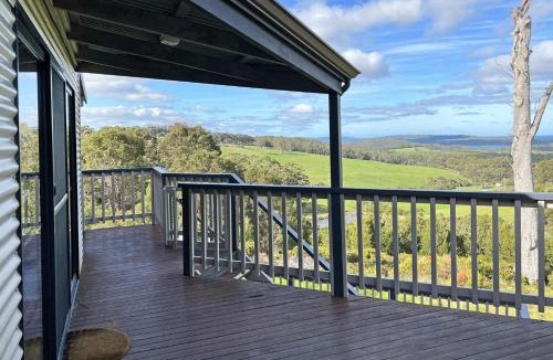 Shadforth House | Serendeva: Stunning views, private & EV charger