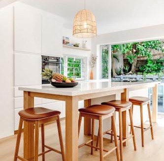Sunshine Beach House | Serenity on Sunshine Easy Walk to Village Beach