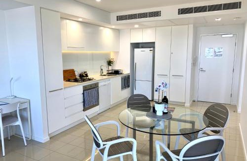 Darwin City Centre Apartment | Serenity Peary - Executive 1brm at Darwin Waterfront with Sea Views