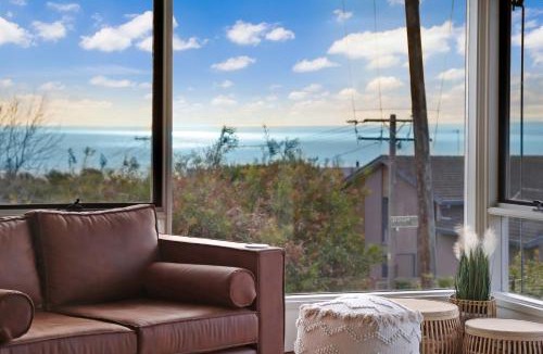 Clifton Springs House | Seven Views