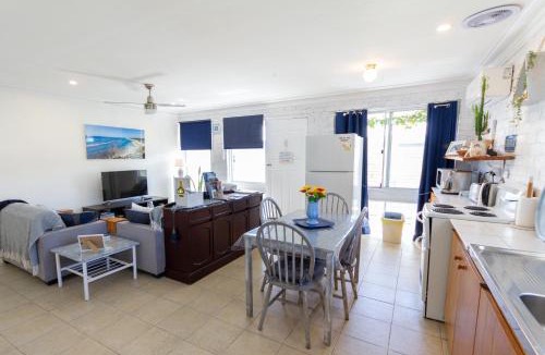 Yanchep House | Shabby Chic Shack - 2 bedroom Beach Cottage
