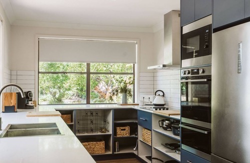 Narrawallee House | Shady Acres - Waterfront Escape