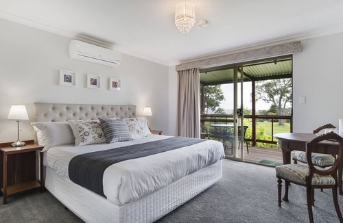 Kangaroo Gully Bed & Breakfast | Shambhala Guesthouse