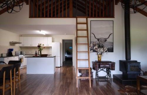 Bombira Villa | Shawwood Cottage
