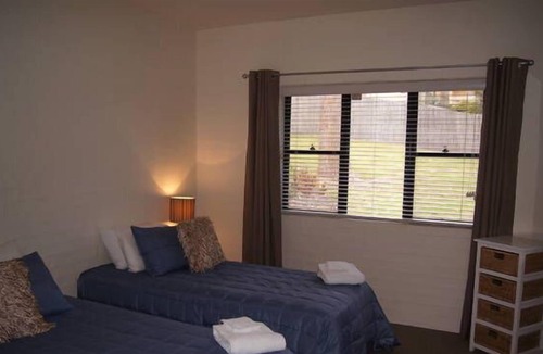 Surf Beach House | Shearwater - located at Batemans Bay.. Beachfront