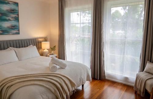 Shell Cove House | Shell Cove,Game Room, 3 Baths, King Bed, 7kW EV Point, Spacious 1-Story Home