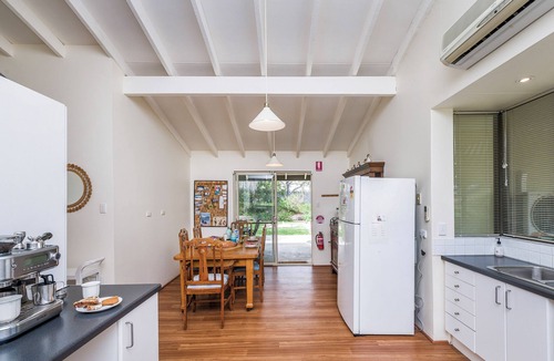 Ledge Point House | Sheoak on Wedge - Well Appointed Property Close To Beach