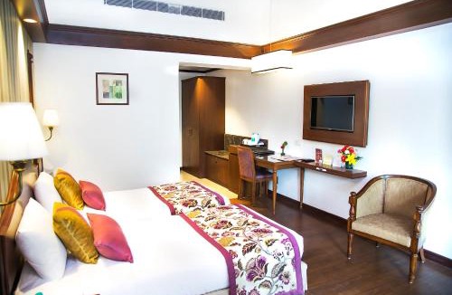 Nainital Resort | Shervani Hilltop Resort