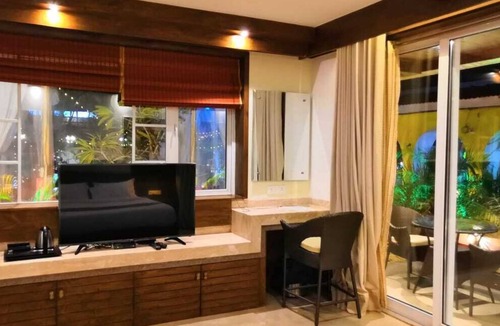 Sinquerim House | Shivers Oasis Super Delux Luxury Suite 1 (5mins away from the beach)