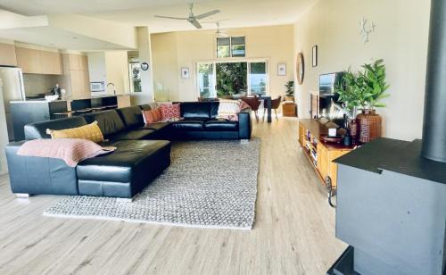 Brisbane Waterfront House | Shore Bird On Moreton