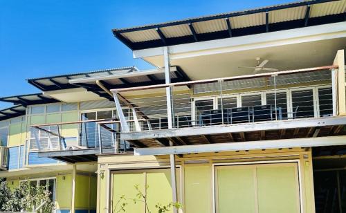 Brisbane Waterfront House | Shore Bird On Moreton