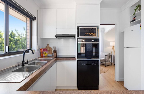Sellicks Beach House | Shoreside at Sellicks - 3BR, Wifi, Parking