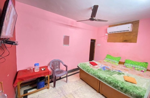 Orchha Hotel | Shri Mahant Guest House