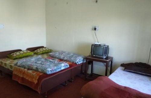 Kausani House | Shubham Home Stay