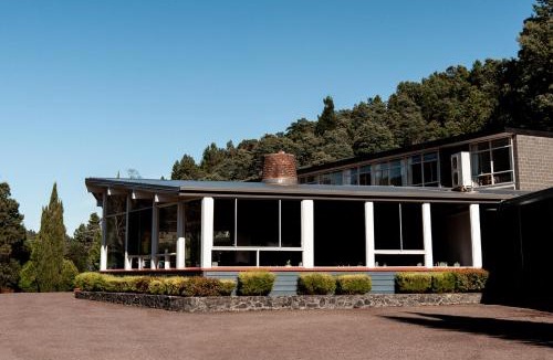Queenstown Hotel | Silver Hills Motel