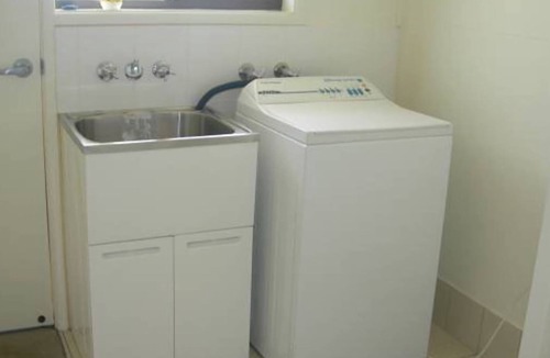 Rainbow Beach House | Sinclair - Rainbow Beach. Modern Beach House Close to Everything