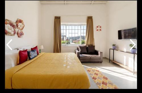 West Mere House | Siri garden homestay