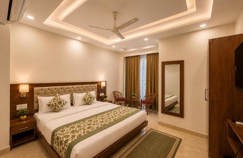 Tapovan Hotel | Sitara Premium Dhakad Gold, Near Lakshman Jhula, Tapovan