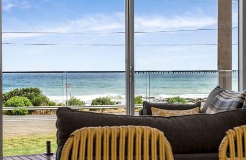 Separation Creek House | Six Degrees - beach across the road