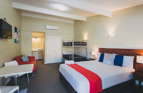 Albany Hotel | Six Degrees Motel