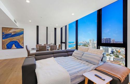 Southport Apartment | Skyline Showdown - Views, Games & Vibes