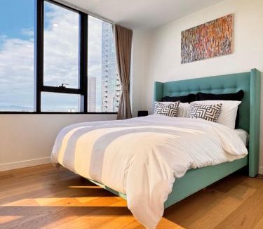 Box Hill Apartment | Skyline Views Premium 2B2B Free Parking Box Hill