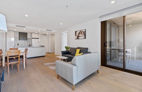City West Apartment | Sleek 1-Bed Canberra Flat with Gym & Sauna Access