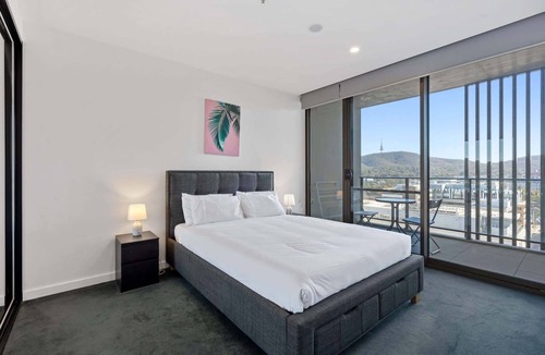 City West Apartment | Sleek 1-Bed Canberra Flat with Gym & Sauna Access