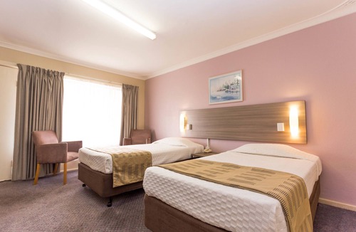 Centennial Park Hotel | Sleepwell Motel