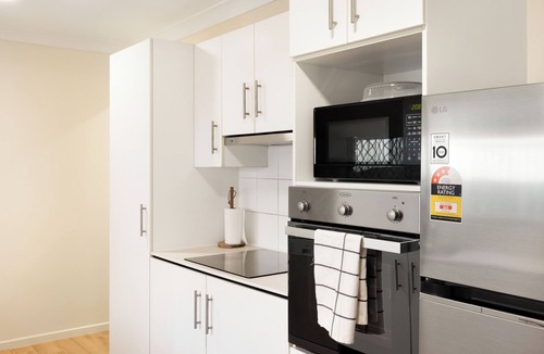 Acacia Ridge Apartment | Smart Suites Self Check-in Apartments 12 Stockport