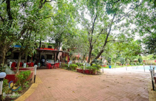 Neral Hotel | Smita Baug