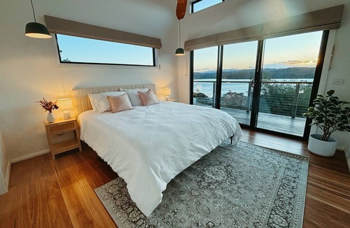 Merimbula Cabin | Snapper Hideaway - Pet Friendly